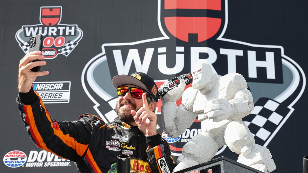 Martin Truex Jr, Joe Gibbs Racing at Dover Monster Mile